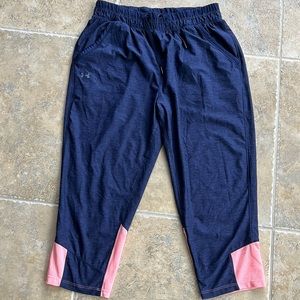 Under Armour loose fit crop Sport twist joggers track pants pockets small
